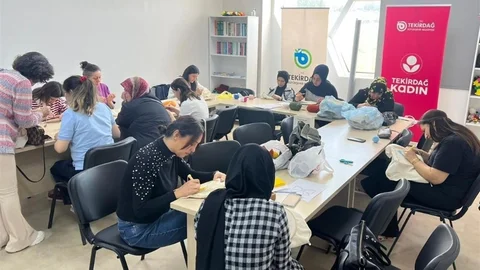 Kadınlar Tekirdağ'da Üretiyor ve Öğreniyor