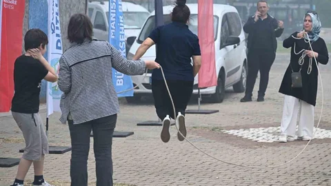 Özel Bireyler Manisa'da Piknikte Eğlendi