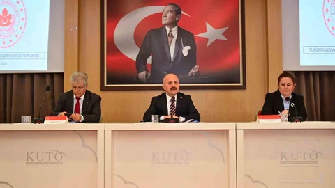 Kuşadası'nda Turizm Sezonu Değerlendirildi
