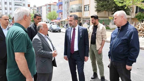 Elazığ'da Asfaltlama Çalışmaları Devam Ediyor