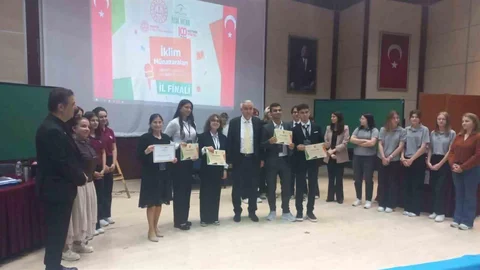 Balıkesir'de Münazara Şampiyonu Oldular