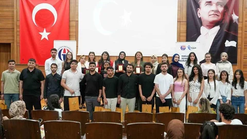 Şehitkamil'de Mezuniyet Sevinci