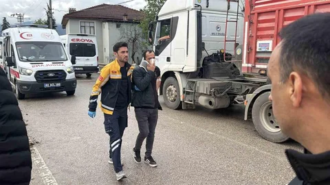 Erbaa'da İki Minibüs Çarpıştı