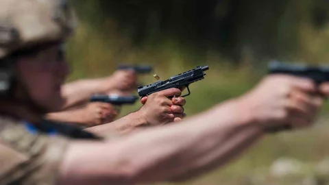 Foça'da Jandarma Nişancı Finali Yapıldı