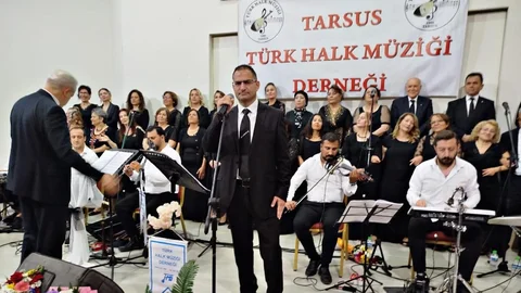 " Bir Türküdür Anadolu' Konseri Duygusal Armoniye Sahne Oldu