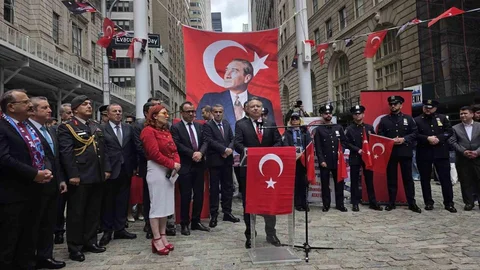New York’ta Mehter Gösterisi Yoğun İlgi Gördü