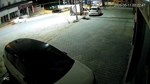 Bursa'da Uyuyakalan Sürücü Kazaya Sebep Oldu