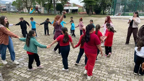 Ümitalan Köyü’nde Çocuklara Kitap Desteği Sağlandı