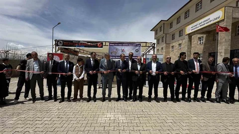Yüksekova'da Bilim ve Lezzet Şenliği