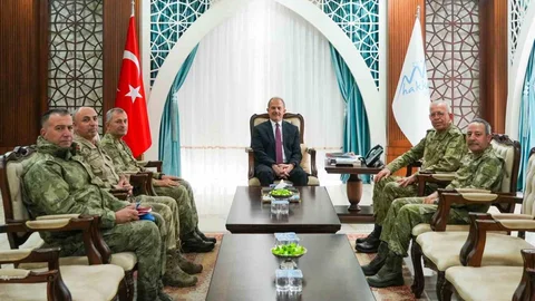 Korgeneral Topaloğlu Hakkâri'yi Ziyaret Etti