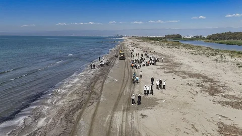 Mersin'de Öğrencilerden Sahil Temizliği