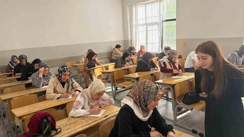 Diyarbakır'da Velilere Sınav Uygulandı