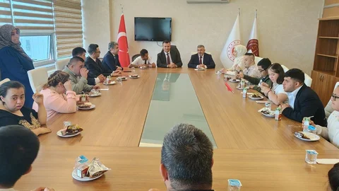 Adıyaman'da Down Sendromlu Çocuklardan Sevgi Davası