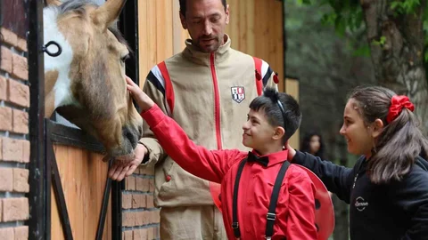 Akademisyenler ve Özel Çocuklar Bir Araya Geldi