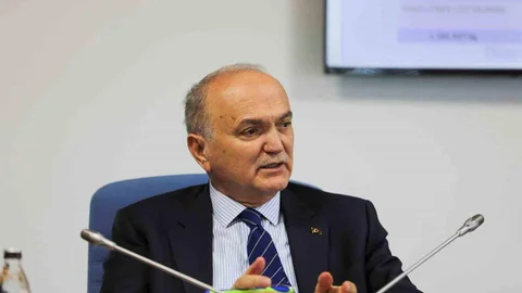 Başkan Faruk Özlü Yeniden Seçildi