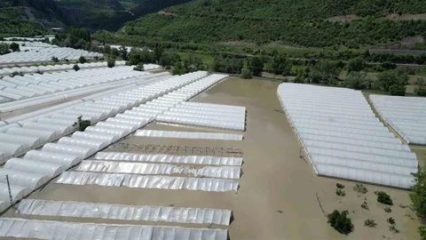 Amasya'da Yeşilırmak Nehri Taştı