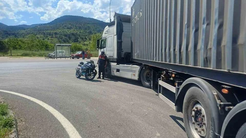 Bilecik'te Tır ve Motosiklet Kazası