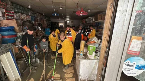 Havza'da Sel Sonrası Çalışmalar Devam Ediyor