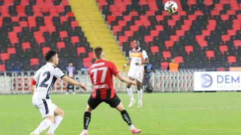 Gaziantep FK Başakşehir'e 2-0 Mağlup Oldu