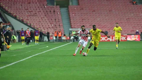 Samsunspor Göztepe'yi 3-0 Yendi