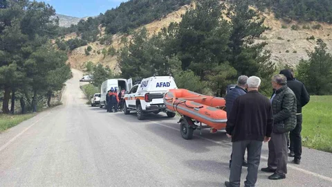 Sivas'ta Trafik Kazası ve Sonrası Arama Çalışmaları