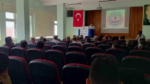 Pazaryeri'nde Muhtarlara Eğitim Semineri