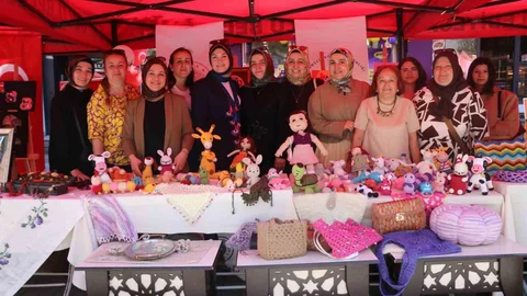 Kadınların Renkli Dünyası Bolu Sokaklarında