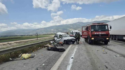 Gaziantep'te Trafik Kazası: 2 Ölü, 2 Yaralı