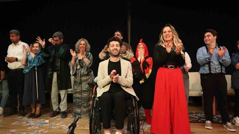 Osmangazi'de "Miras Değil Mübarek 2" Etkileyici Performans
