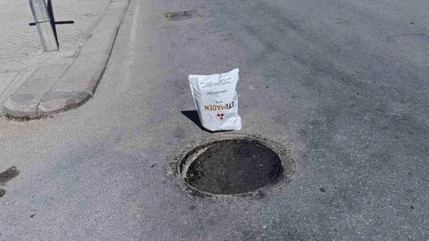 Eskişehir'de Çöken Rögar Kapağına Önlem Alındı