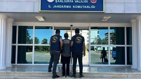 Dolandırıcılık Suçundan Aranan Kişi Yakalandı