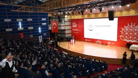 Tosya Belediye Başkanı Kavaklıgil Yönetimde