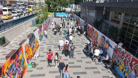 Gaziosmanpaşa'da Graffiti Festivali Renkli Anlara Sahne Oldu