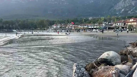 Akyaka'da İlginç Gel-Git Olayı