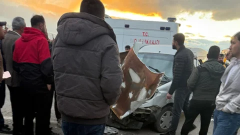 Hakkari'de Zincirleme Trafik Kazası