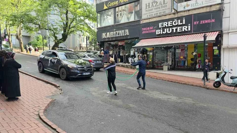 Zonguldak'ta Düğün Konvoyu Sürprizle Durduruldu