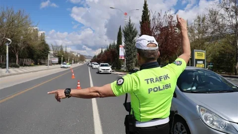 Düzce'de Hızlı Sürücülere Cezalar Kesildi