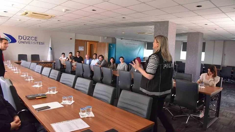 Düzce'de Narkotik Polisi Konferansı