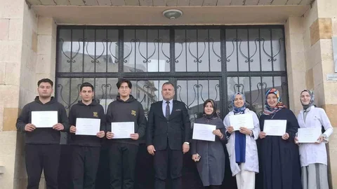 Bayburt Lisesi Erasmus Kafilesi İtalya'dan Döndü