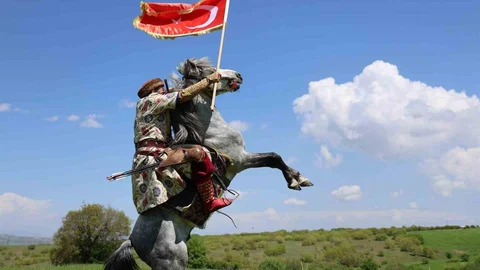 Elazığlı Atlı Okçu Veysel Batuhan Bay'ın Başarıları