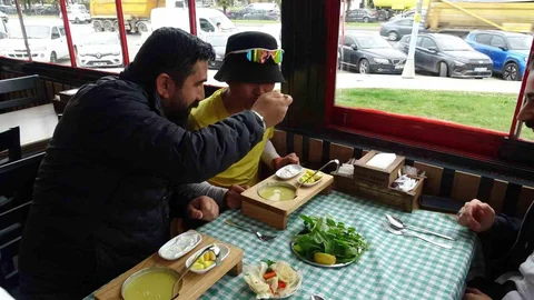 İstanbul'da Dünyaca Ünlü Gezgin Mr Bear