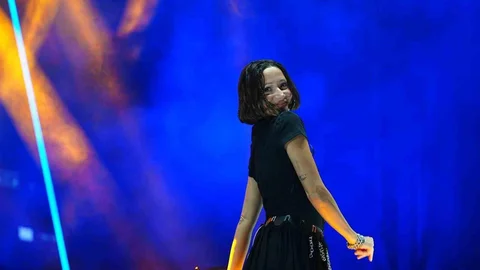 Zeynep Bastık’tan Manisa'da Unutulmaz Konser