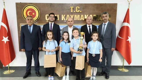 Çanakkale'de Öğrenciler Türkiye Finallerine Katıldı