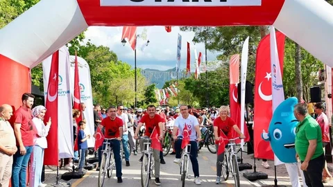 Denizli'de Umuda Pedal Çevirme Etkinliği