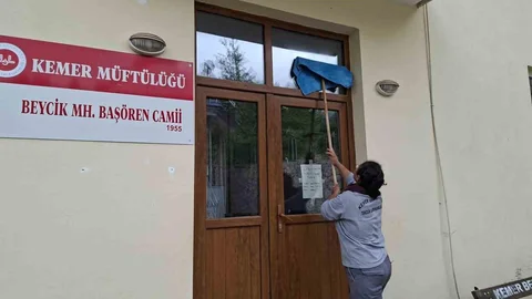 Kemer'de Bayram Öncesi Temizlik Çalışmaları