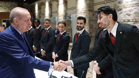 Cumhurbaşkanı Erdoğan Galatasaray'ı Ağırladı