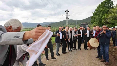 Kıbrıs Gazisi Halay İstedi, Vali ve Başkan Katıldı