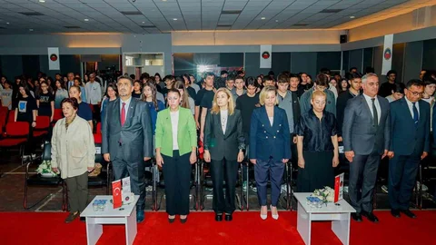 Gaziantep Kolej Vakfı'nda 19 Mayıs Kutlaması