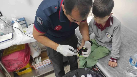 Batman'da Su Matarasına Sıkışan Parmak Kurtarıldı