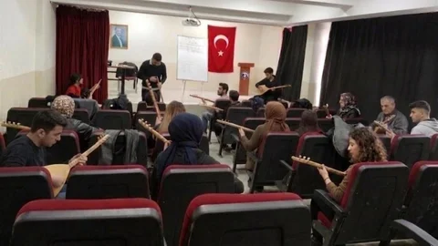 Tercan'da Halk Eğitim Kursları İlgi Görüyor